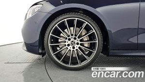 Mercedes-Benz E-Class E350 4MATIC AMG Line 2023 года из Южной Кореи