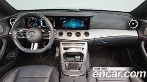 Mercedes-Benz E-Class E350 4MATIC AMG Line 2023 года из Южной Кореи