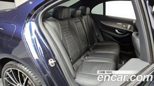 Mercedes-Benz E-Class E350 4MATIC AMG Line 2023 года из Южной Кореи