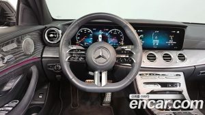 Mercedes-Benz E-Class E350 4MATIC AMG Line 2023 года из Южной Кореи