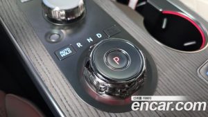 Genesis GV80 2.5T Бензин AWD 2024 года из Южной Кореи