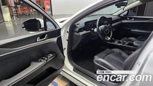 Kia K5 2.0 2024 года из Южной Кореи