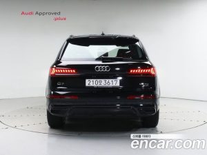Audi Q7 50 TDI 4WD Exclusive 2023 года из Южной Кореи