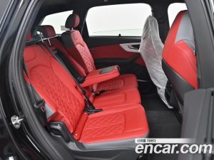 Audi Q7 50 TDI 4WD Exclusive 2023 года из Южной Кореи