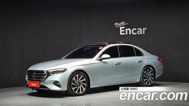 Mercedes-Benz E-Class E300 4MATIC Exclusive 2024 года из Кореи
