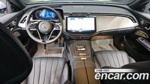 Mercedes-Benz E-Class E300 4MATIC Exclusive 2024 года из Южной Кореи