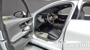 Mercedes-Benz E-Class E300 4MATIC Exclusive 2024 года из Южной Кореи