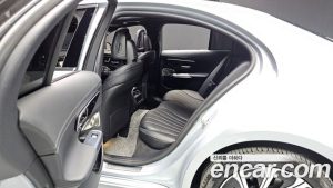 Mercedes-Benz E-Class E300 4MATIC Exclusive 2024 года из Южной Кореи