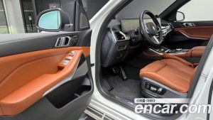 BMW X7 xDrive 40d M Sport 7-Seater 2025 года из Южной Кореи