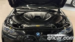 BMW i4 eDrive40 M Sport PRO 2024 года из Южной Кореи