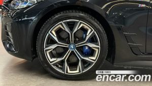 BMW i4 eDrive40 M Sport PRO 2024 года из Южной Кореи