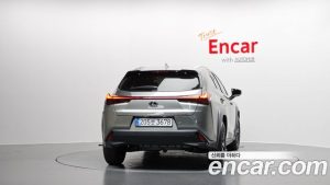 Lexus UX 2.0 2WD 2026 года из Южной Кореи
