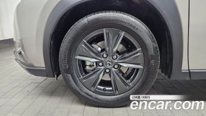 Lexus UX 2.0 2WD 2026 года из Южной Кореи