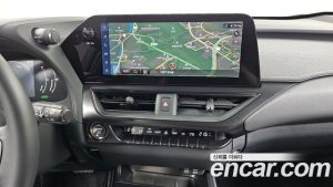 Lexus UX 2.0 2WD 2026 года из Южной Кореи