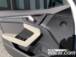 Audi A3 40 TFSI Premium 2024 года из Южной Кореи