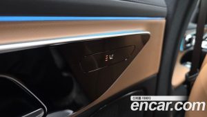 Mercedes-Benz E-Class E200 Avantgarde 2024 года из Южной Кореи