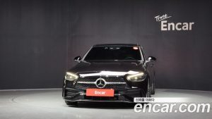 Mercedes-Benz C-Class C300 4MATIC AMG Line 2024 года из Южной Кореи