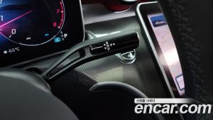Mercedes-Benz C-Class C300 4MATIC AMG Line 2024 года из Южной Кореи