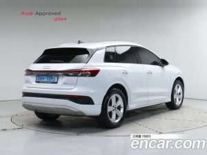 Audi Q4 e-tron 40 2023 года из Южной Кореи