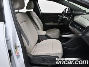 Audi Q4 e-tron 40 2023 года из Южной Кореи