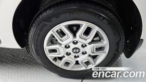 Hyundai Staria L3.5 Wagon 5 2025 года из Южной Кореи