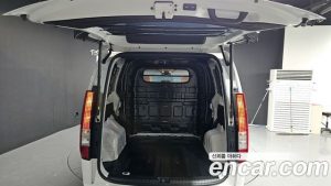 Hyundai Staria L3.5 Wagon 5 2025 года из Южной Кореи