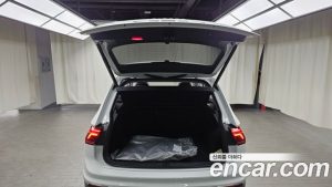 Volkswagen Tiguan 2.0 TDI Prestige 2022 года из Южной Кореи