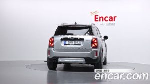 Mini Countryman CLASSIC Plus COMFORT PACK 2023 года из Южной Кореи