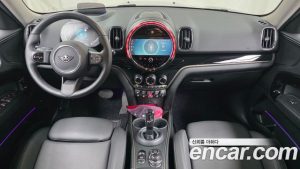 Mini Countryman CLASSIC Plus COMFORT PACK 2023 года из Южной Кореи