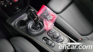 Mini Countryman CLASSIC Plus COMFORT PACK 2023 года из Южной Кореи