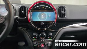Mini Countryman CLASSIC Plus COMFORT PACK 2023 года из Южной Кореи