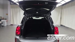 Mini Countryman CLASSIC Plus COMFORT PACK 2023 года из Южной Кореи