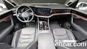 Volkswagen Touareg 3.0 TDI Prestige 2024 года из Южной Кореи