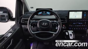 Hyundai Staria HEV 1.6 Lounge 9-Seater 2025 года из Южной Кореи