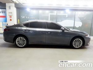 Lexus ES Luxury Plus 2023 года из Южной Кореи
