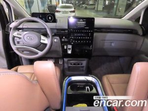 Hyundai Staria L3.5 Lounge 9-Seater 2024 года из Южной Кореи