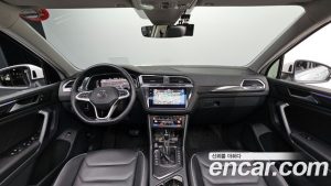 Volkswagen Tiguan 2.0 TDI Prestige 2023 года из Южной Кореи