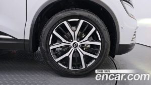 Renault-KoreaSamsung QM6 2.0 LPe RE Signature 2WD 2023 года из Южной Кореи