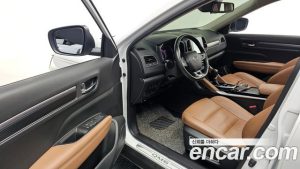 Renault-KoreaSamsung QM6 2.0 LPe RE Signature 2WD 2023 года из Южной Кореи