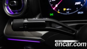 Mercedes-Benz C-Class C300 4MATIC AMG Line 2023 года из Южной Кореи