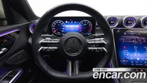 Mercedes-Benz C-Class C300 4MATIC AMG Line 2023 года из Южной Кореи