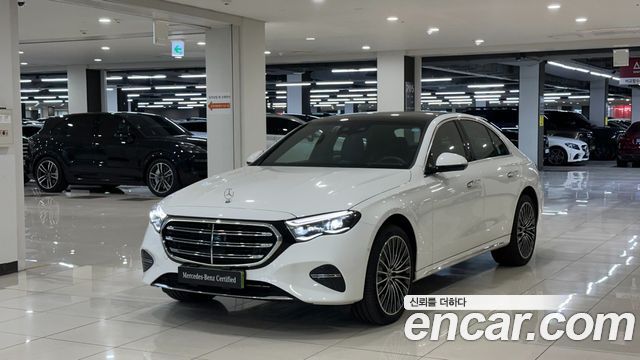Mercedes-Benz E-Class E450 4MATIC Exclusive 2024 года из Кореи