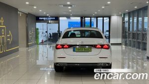 Mercedes-Benz E-Class E450 4MATIC Exclusive 2024 года из Южной Кореи