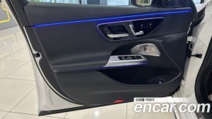Mercedes-Benz E-Class E450 4MATIC Exclusive 2024 года из Южной Кореи