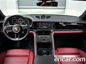 Porsche Panamera 2.9 AWD 2025 года из Южной Кореи