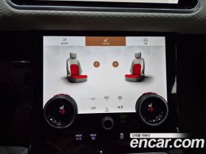 Land Rover Range Rover Velar 2.0 P250 R-Dynamic SE 2023 года из Южной Кореи