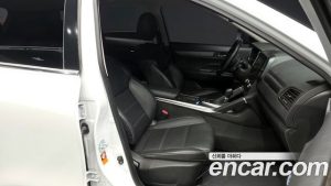 Renault-KoreaSamsung QM6 2.0 GDe LE Signature 2WD 2023 года из Южной Кореи