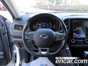 Renault-KoreaSamsung QM6 2.0 GDe LE Signature 2WD 2023 года из Южной Кореи