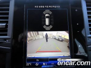 Renault-KoreaSamsung QM6 2.0 GDe LE Signature 2WD 2023 года из Южной Кореи