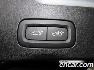 Volvo V60 B5 Ultra AWD 2025 года из Южной Кореи